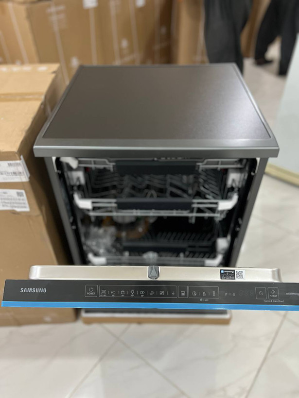 ماشین ظرفشویی 14 نفره دودی سامسونگ مدل DW60A8050FG محصول 2025